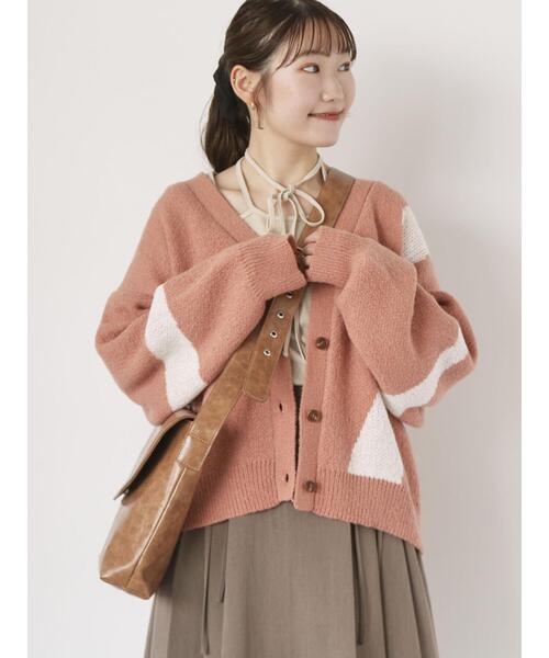 ehka sopo(エヘカソポ)の「ジャカードVネックカーディガン(カーディガン/ボレロ・レディース・ピンク/ブラック/キナリ・F)」の18枚目の写真