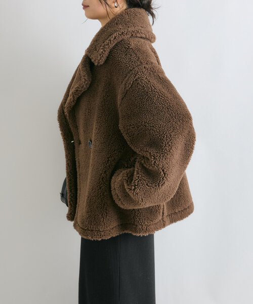 RIVE DROITE(リヴドロワ)の「フラッフィーボアショートコート(その他アウター・レディース・ブラウン/ベージュ・FREE)」の8枚目の写真