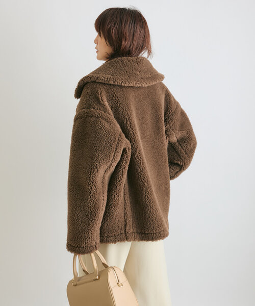 RIVE DROITE（リヴドロワ）の「フラッフィーボアショートコート