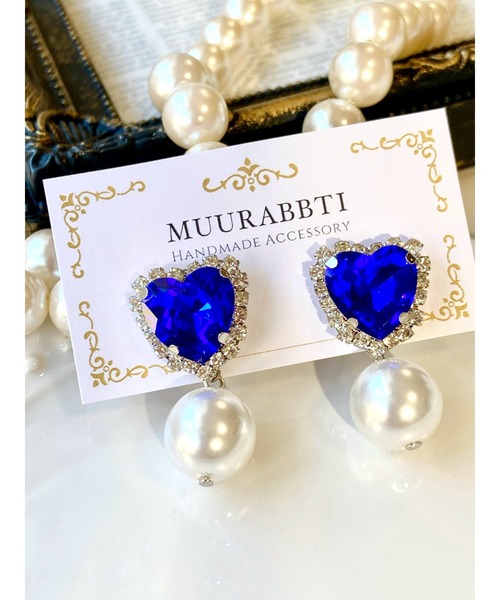 tone(トーン)の「【MUURABBTI】ハートビジューのパールピアス(MA)(ピアス(両耳用)・レディース・レッド/グリーン/ピンク系その他/ブラック/ブルー・FREE)」の3枚目の写真