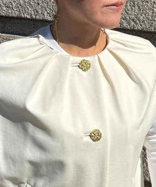 JENNE(ジェンヌ)の「リラックスカットソーポンチョ(ポンチョ・レディース・ブラック/ホワイト・SMALL/MEDIUM/LARGE)」の7枚目の写真