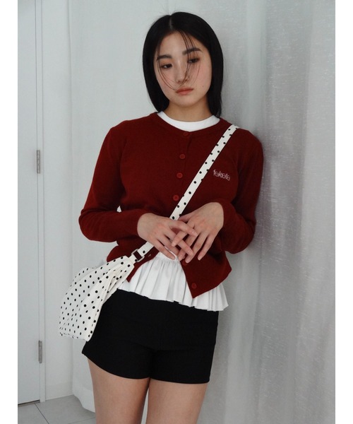 FEKETE(フェケテ)の「fekete CARDIGAN / feketeロゴカーディガン(カーディガン/ボレロ・レディース・ブラック/グレー/レッド・FREE)」の10枚目の写真