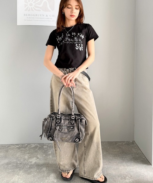 mily bilet(ミウィビレット)の「【mily bilet】大人の上品グラフティ。ハンドペイントライクシルバープリントコンパクトTシャツ(Tシャツ/カットソー・レディース・アイボリー/ブラック/チョコ・X-LARGE/SMALL/MEDIUM/LARGE)」の19枚目の写真