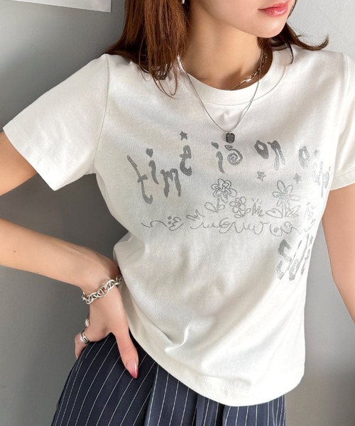 mily bilet(ミウィビレット)の「【mily bilet】大人の上品グラフティ。ハンドペイントライクシルバープリントコンパクトTシャツ(Tシャツ/カットソー・レディース・アイボリー/ブラック/チョコ・X-LARGE/SMALL/MEDIUM/LARGE)」の6枚目の写真