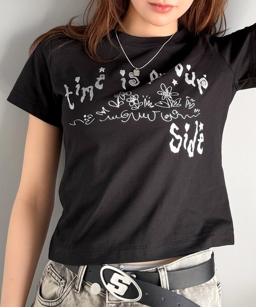 mily bilet(ミウィビレット)の「【mily bilet】大人の上品グラフティ。ハンドペイントライクシルバープリントコンパクトTシャツ(Tシャツ/カットソー・レディース・アイボリー/ブラック/チョコ・X-LARGE/SMALL/MEDIUM/LARGE)」の7枚目の写真