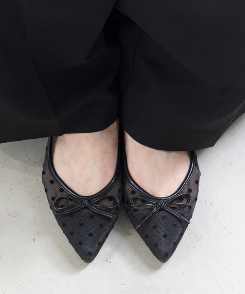 attagirl(アタガール)の「ポインテッドトゥリボンフラットシューズ(パンプス・レディース・ブラック/シルバー/シルバー系その他/ブラック系その他/ブラック系その他2/レオパード/ガンメタ/ホワイト系その他3/ブラック系その他3・22.0cm/22.5cm/23.0cm/23.5cm/24.0cm/24.5cm/25.0cm/25.5cm)」の5枚目の写真