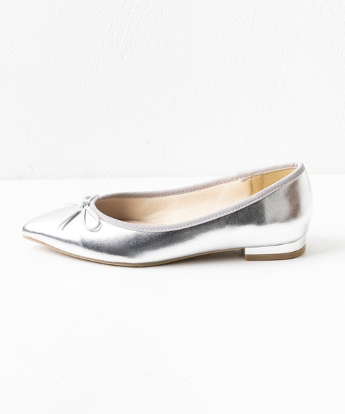 attagirl(アタガール)の「ポインテッドトゥリボンフラットシューズ(パンプス・レディース・ブラック/シルバー/シルバー系その他/ブラック系その他/ブラック系その他2/レオパード/ガンメタ/ホワイト系その他3/ブラック系その他3・22.0cm/22.5cm/23.0cm/23.5cm/24.0cm/24.5cm/25.0cm/25.5cm)」の16枚目の写真