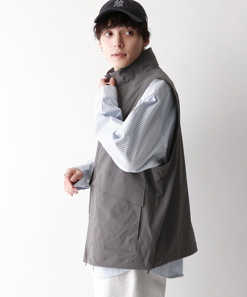 RAGEBLUE(レイジブルー)の「オーバーサイズ/ミリタリーダブルジップナイロンベスト(ベスト・メンズ・ブラック/グレー・MEDIUM/LARGE)」の10枚目の写真