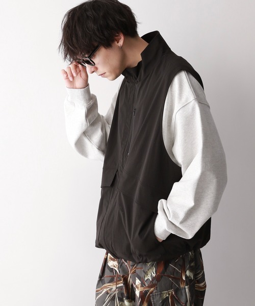 RAGEBLUE(レイジブルー)の「オーバーサイズ/ミリタリーダブルジップナイロンベスト(ベスト・メンズ・ブラック/グレー・MEDIUM/LARGE)」の4枚目の写真