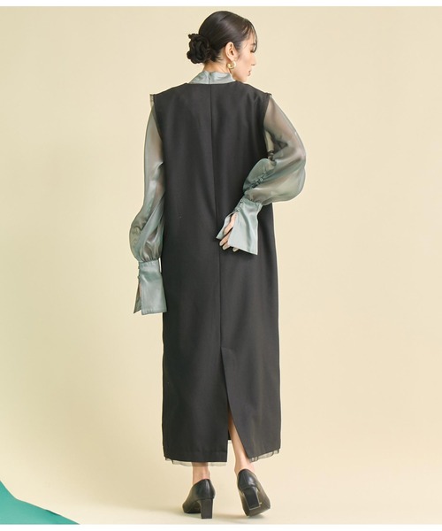Settimissimo(セッティミッシモ)の「Vネック フロントダーツ Iライン ワンピース(ワンピース・レディース・ベージュ/ブラック・FREE)」の6枚目の写真