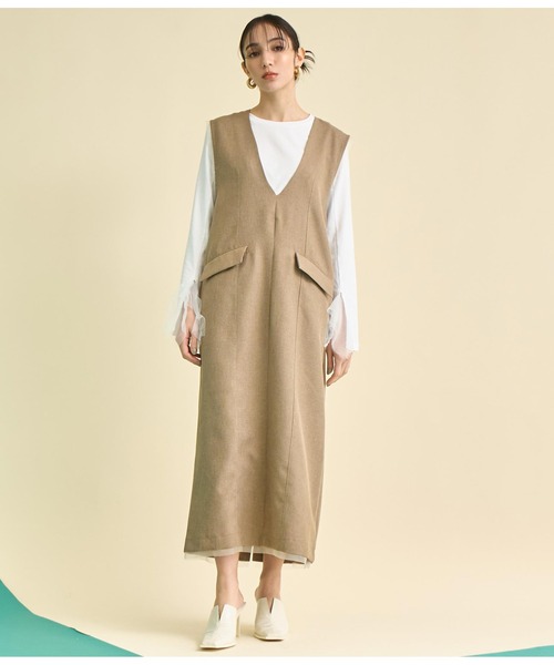 Settimissimo(セッティミッシモ)の「Vネック フロントダーツ Iライン ワンピース(ワンピース・レディース・ベージュ/ブラック・FREE)」の7枚目の写真