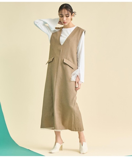 Settimissimo(セッティミッシモ)の「Vネック フロントダーツ Iライン ワンピース(ワンピース・レディース・ベージュ/ブラック・FREE)」の10枚目の写真