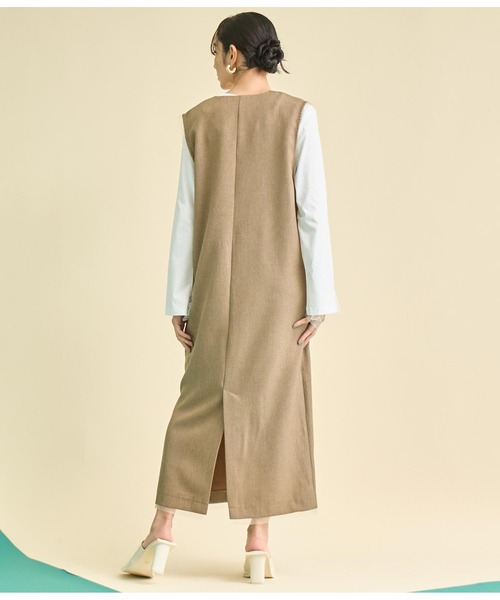 Settimissimo(セッティミッシモ)の「Vネック フロントダーツ Iライン ワンピース(ワンピース・レディース・ベージュ/ブラック・FREE)」の13枚目の写真
