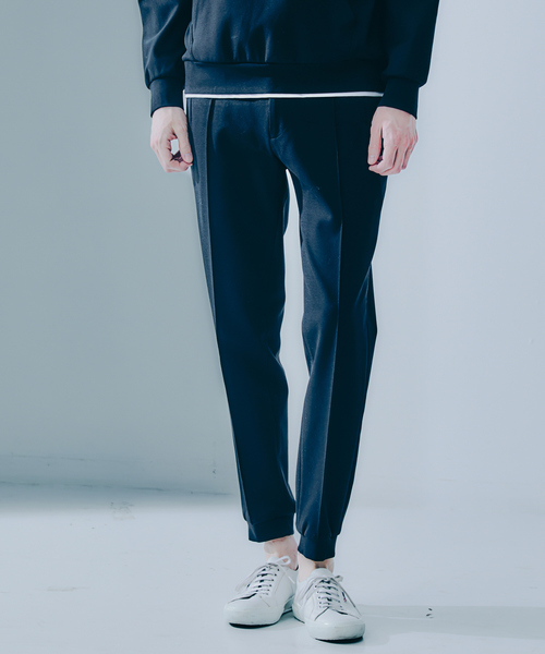 DESIGNWORKS(デザインワークス)の「【セットアップ対応】ストレッチ ポンチ ピンタック ジョグパンツ(その他パンツ・メンズ・ライトグレー/ブラック・46/48/50)」の2枚目の写真