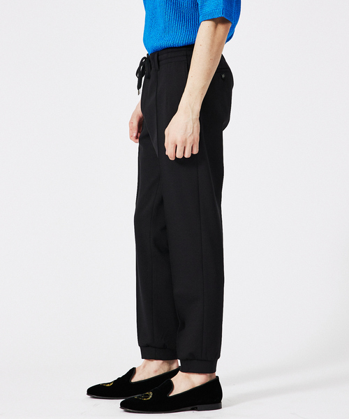 DESIGNWORKS(デザインワークス)の「【セットアップ対応】ストレッチ ポンチ ピンタック ジョグパンツ(その他パンツ・メンズ・ライトグレー/ブラック・46/48/50)」の4枚目の写真