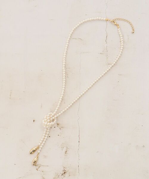 le.coeur blanc（ルクールブラン）の「パールノットネックレス（ネックレス・レディース・オフホワイト・FREE）」の18枚目の写真