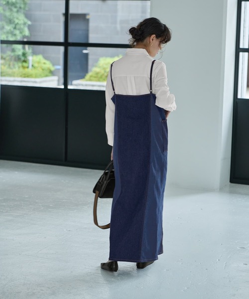STYLE DELI（スタイルデリ）の「【LUXE】細見え配色デニムキャミワンピース（ワンピース・レディース・ネイビー・MEDIUM/SMALL）」の3枚目の写真