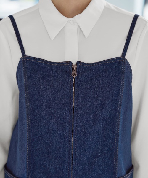 STYLE DELI（スタイルデリ）の「【LUXE】細見え配色デニムキャミワンピース（ワンピース・レディース・ネイビー・MEDIUM/SMALL）」の7枚目の写真
