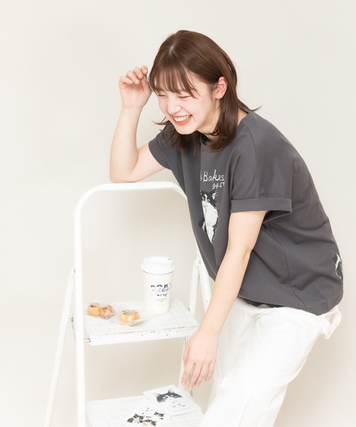 meeny miny(ミーニーマイニー)の「【meeny miny】〈CAT&BAKES 9456〉コラボ "yum yum" BandoT(Tシャツ/カットソー・レディース・ホワイト/グレー/ライトベージュ・MEDIUM/LARGE)」の18枚目の写真