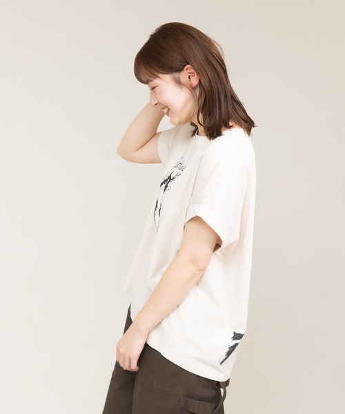 meeny miny(ミーニーマイニー)の「【meeny miny】〈CAT&BAKES 9456〉コラボ "yum yum" BandoT(Tシャツ/カットソー・レディース・ホワイト/グレー/ライトベージュ・MEDIUM/LARGE)」の13枚目の写真