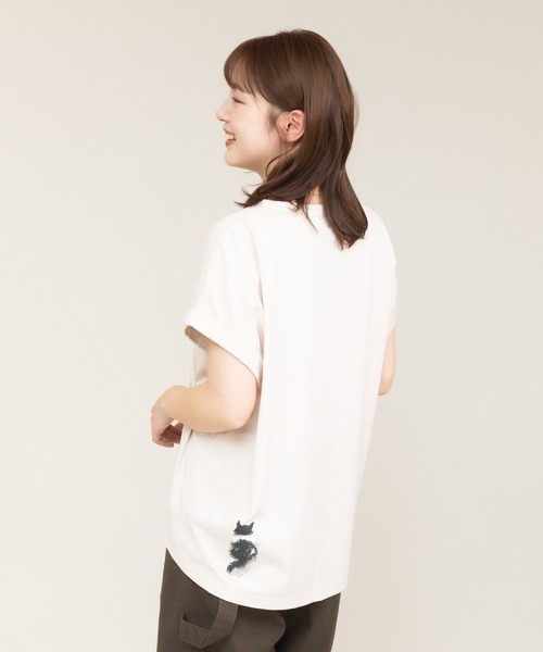 meeny miny(ミーニーマイニー)の「【meeny miny】〈CAT&BAKES 9456〉コラボ "yum yum" BandoT(Tシャツ/カットソー・レディース・ホワイト/グレー/ライトベージュ・MEDIUM/LARGE)」の12枚目の写真