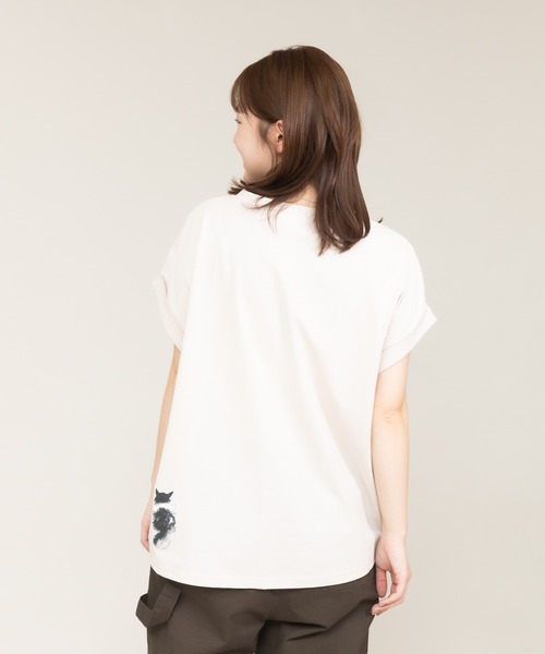 meeny miny(ミーニーマイニー)の「【meeny miny】〈CAT&BAKES 9456〉コラボ "yum yum" BandoT(Tシャツ/カットソー・レディース・ホワイト/グレー/ライトベージュ・MEDIUM/LARGE)」の11枚目の写真