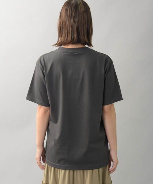 UNDICI・NOVE（ウンディッチノーベ）の「【AECA BLANC】アエカブラン/ブランドロゴプリントTシャツ（Tシャツ/カットソー・レディース・チャコールグレー/ホワイト・M）」の8枚目の写真