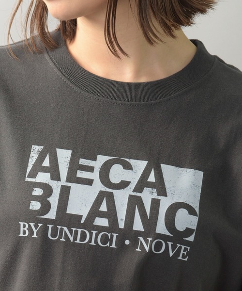 UNDICI・NOVE（ウンディッチノーベ）の「【AECA BLANC】アエカブラン/ブランドロゴプリントTシャツ（Tシャツ/カットソー・レディース・チャコールグレー/ホワイト・M）」の9枚目の写真