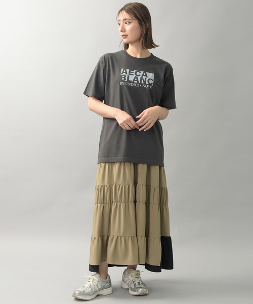 UNDICI・NOVE（ウンディッチノーベ）の「【AECA BLANC】アエカブラン/ブランドロゴプリントTシャツ（Tシャツ/カットソー・レディース・チャコールグレー/ホワイト・M）」の12枚目の写真