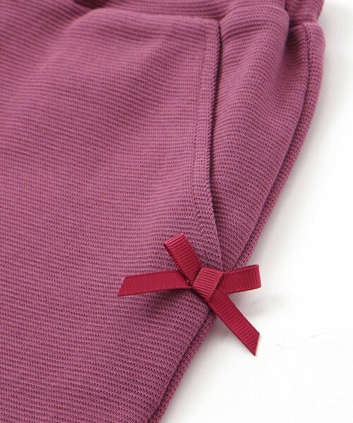 BeBe（ベベ）の「ミラノリブポケット刺しゅうサブリナパンツ(80~140cm)（その他パンツ・キッズ・ネイビー/ボルドー・110cm/120cm/130cm/140cm）」の10枚目の写真