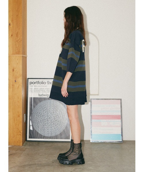 COEL(コエル)の「バックロゴラガーニットワンピース(ワンピース・レディース・ネイビー/ベージュ・FREE)」の5枚目の写真