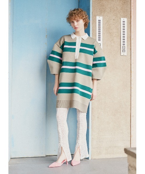 COEL(コエル)の「バックロゴラガーニットワンピース(ワンピース・レディース・ネイビー/ベージュ・FREE)」の3枚目の写真