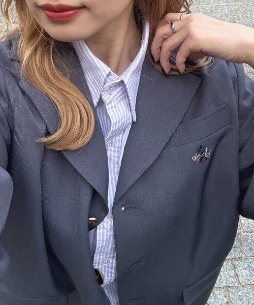 DOUBLE NAME（ダブルネーム）の「ワンポイント刺しゅう3つボタンテーラードジャケット（テーラードジャケット・レディース・ネイビー/グレー・FREE）」の12枚目の写真