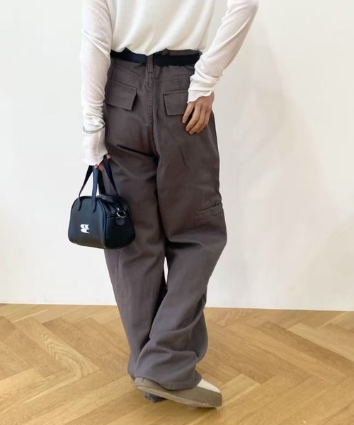 mebole（メボレ）の「ゆったりカジュアルワイドレックデニム（デニムパンツ・レディース・グレー・LARGE/MEDIUM）」の4枚目の写真