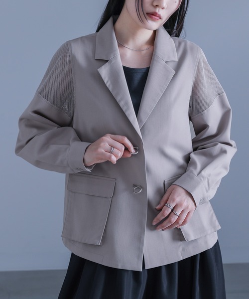 kOhAKU(コハク)の「袖メッシュ切替テーラードジャケット(テーラードジャケット・レディース・グレイッシュベージュ/ブラック・2/1)」の18枚目の写真