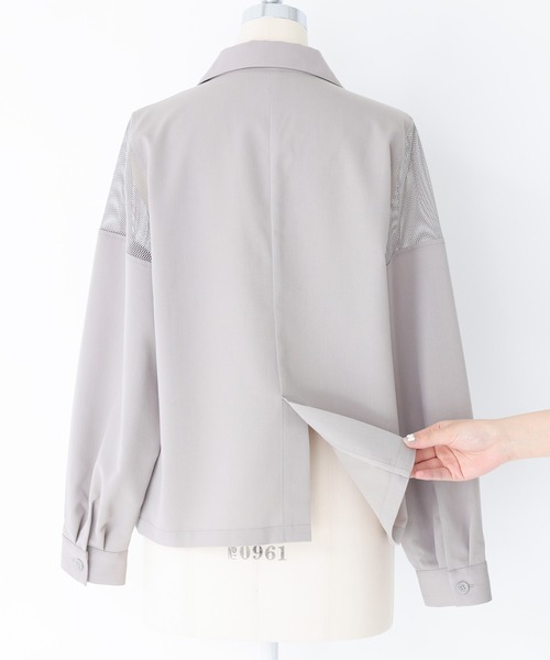 kOhAKU(コハク)の「袖メッシュ切替テーラードジャケット(テーラードジャケット・レディース・グレイッシュベージュ/ブラック・2/1)」の4枚目の写真