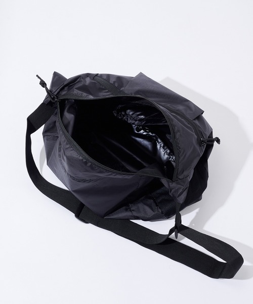 MAISON CLUB（メゾンクラブ）の「【MAISON CLUB】GB0608 コンパクトショルダーバッグ YM-Mil.（ショルダーバッグ・メンズ・ベージュ/マルチ/ブラック/オリーブ・FREE）」の6枚目の写真