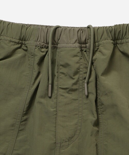 Saturdays NYC(サタデーズ ニューヨークシティ )の「Radan Utility Short(その他パンツ・メンズ・ブラック/オリーブ・L/M/S/XL/X-SMALL)」の7枚目の写真