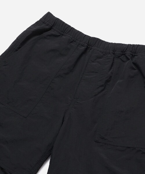 Saturdays NYC(サタデーズ ニューヨークシティ )の「Radan Utility Short(その他パンツ・メンズ・ブラック/オリーブ・L/M/S/XL/X-SMALL)」の4枚目の写真