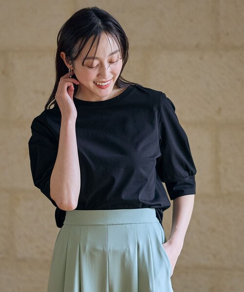 ANY(エニィ)の「パフスリーブカットソー(Tシャツ/カットソー・レディース・ピンク系/ライトグレー系/ブラック系/ホワイト系/ターコイズブルー系・2/3)」の11枚目の写真