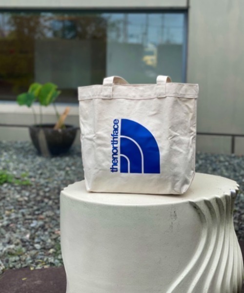 THE NORTH FACE（ザノースフェイス）の「THE NORTH FACE　ロゴ トートバッグ（トートバッグ・メンズ・ブルー・FREE）」の5枚目の写真