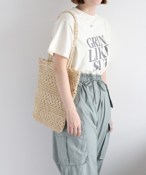 cepo（セポ）の「【aristella】フラワーデザインフラットトートバッグ（トートバッグ・レディース・ライトベージュ/ベージュ・FREE）」の13枚目の写真