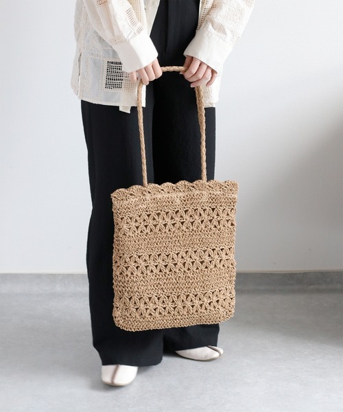 cepo（セポ）の「【aristella】フラワーデザインフラットトートバッグ（トートバッグ・レディース・ライトベージュ/ベージュ・FREE）」の5枚目の写真