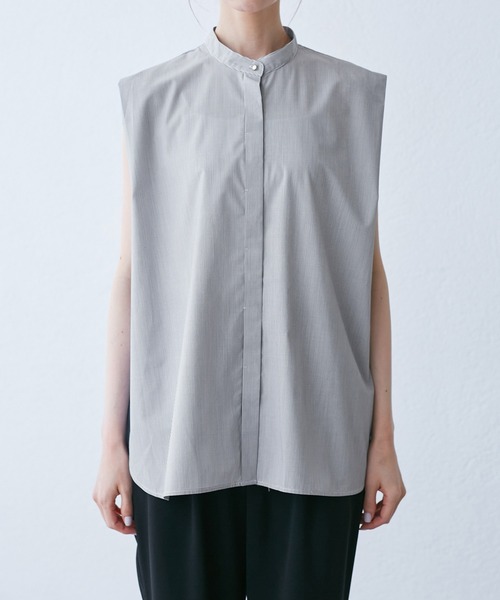 ROPE' PICNIC（ロペピクニック）の「【UVカット・接触冷感・イージーケア】バンドカラーノースリーブシャツ/通勤対応（シャツ/ブラウス・レディース・サックスブルー/チャコールグレー/オフホワイト/ネイビー・38）」の21枚目の写真