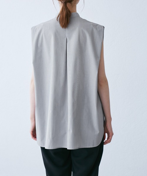 ROPE' PICNIC（ロペピクニック）の「【UVカット・接触冷感・イージーケア】バンドカラーノースリーブシャツ/通勤対応（シャツ/ブラウス・レディース・サックスブルー/チャコールグレー/オフホワイト/ネイビー・38）」の19枚目の写真