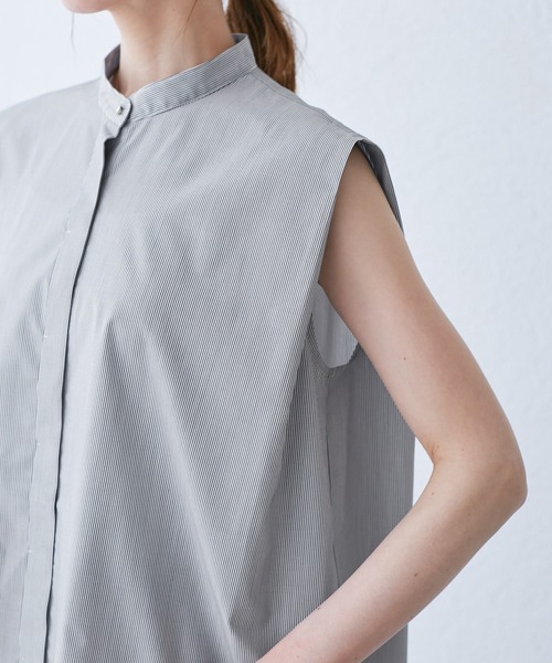 ROPE' PICNIC（ロペピクニック）の「【UVカット・接触冷感・イージーケア】バンドカラーノースリーブシャツ/通勤対応（シャツ/ブラウス・レディース・サックスブルー/チャコールグレー/オフホワイト/ネイビー・38）」の15枚目の写真