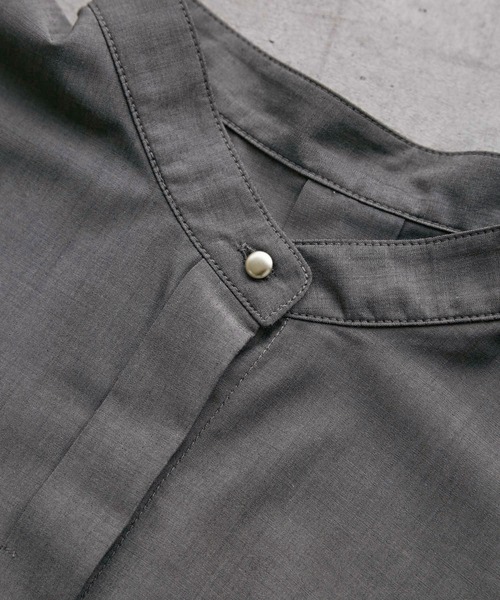 ROPE' PICNIC（ロペピクニック）の「【UVカット・接触冷感・イージーケア】バンドカラーノースリーブシャツ/通勤対応（シャツ/ブラウス・レディース・サックスブルー/チャコールグレー/オフホワイト/ネイビー・38）」の11枚目の写真