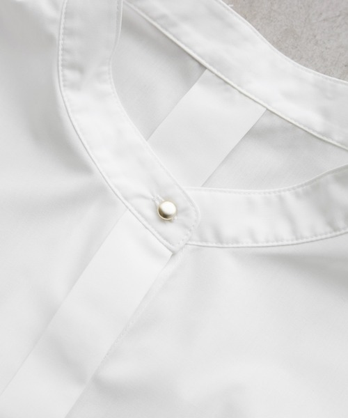 ROPE' PICNIC（ロペピクニック）の「【UVカット・接触冷感・イージーケア】バンドカラーノースリーブシャツ/通勤対応（シャツ/ブラウス・レディース・サックスブルー/チャコールグレー/オフホワイト/ネイビー・38）」の9枚目の写真