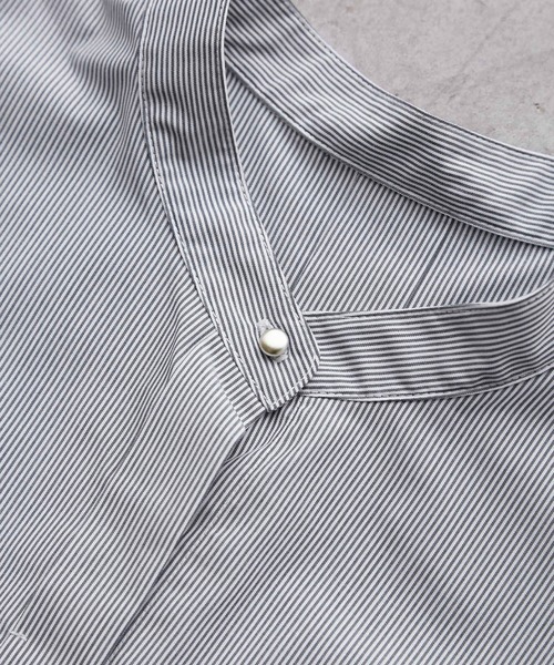 ROPE' PICNIC（ロペピクニック）の「【UVカット・接触冷感・イージーケア】バンドカラーノースリーブシャツ/通勤対応（シャツ/ブラウス・レディース・サックスブルー/チャコールグレー/オフホワイト/ネイビー・38）」の8枚目の写真