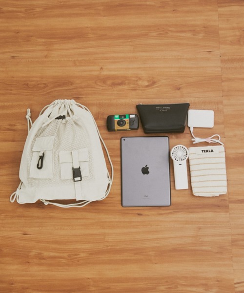 MERLOT（メルロー）の「ドローストリングナイロンナップザック（バックパック/リュック・レディース・ホワイト/ブラック・FREE）」の11枚目の写真